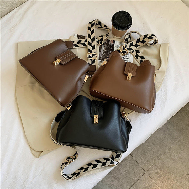Carlotta Retro Eimertasche per a looks vintage amb un toc modern