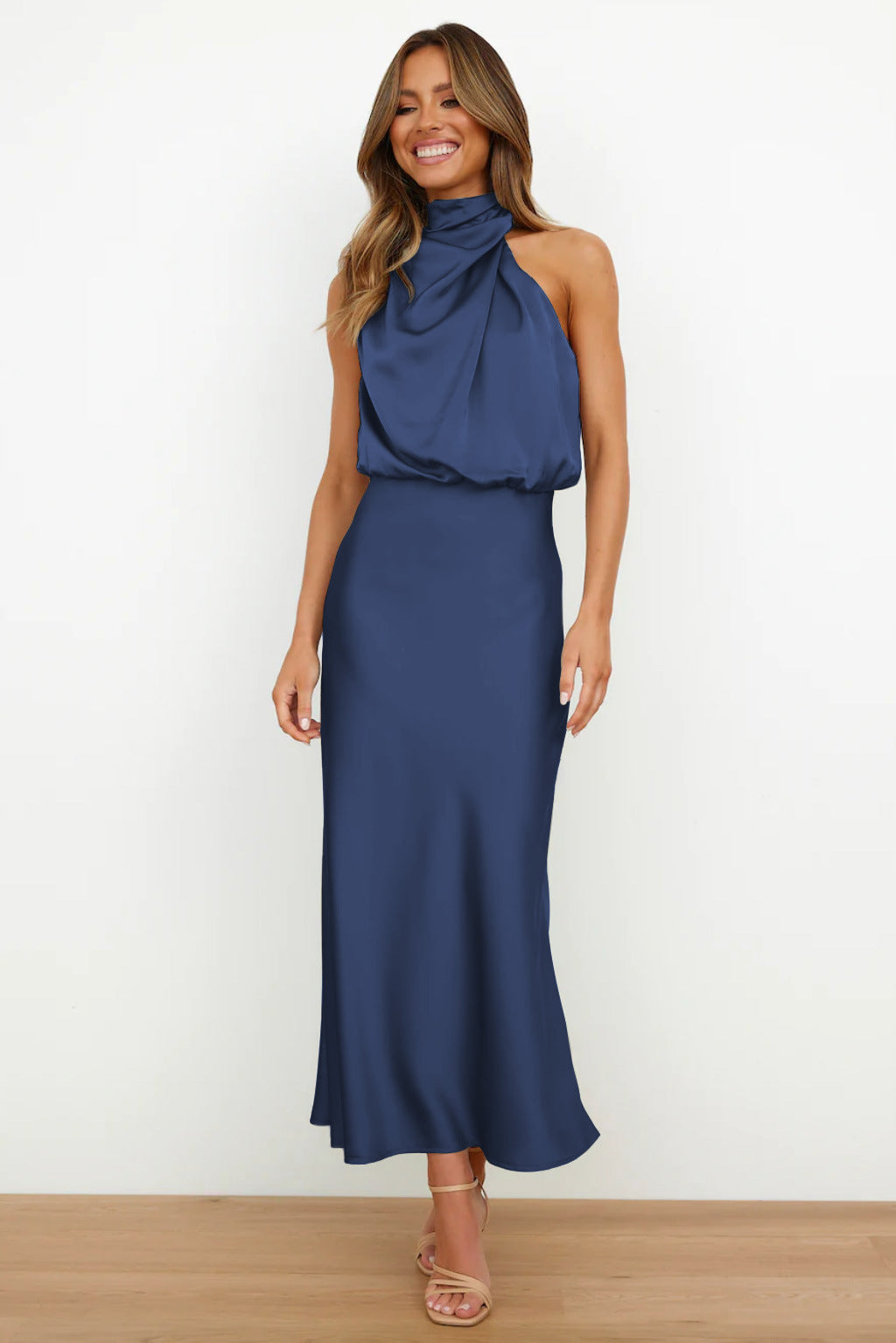Verona | Elegant vestit llarg de satí amb brillantor