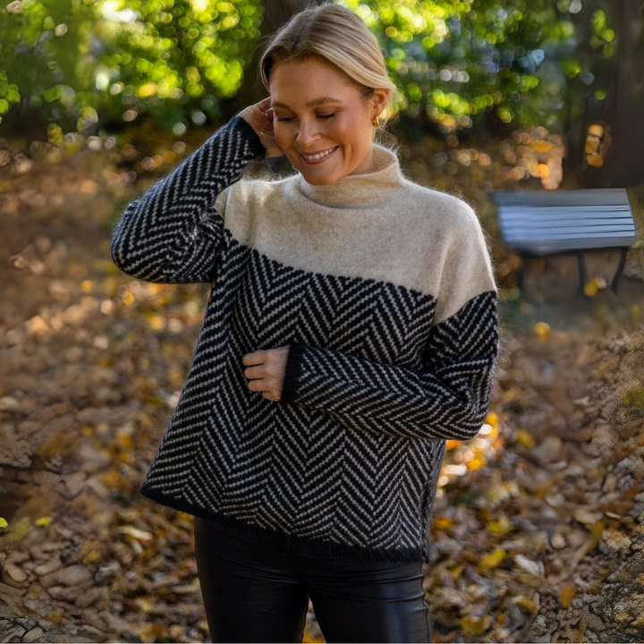 Chevron Luxe | Suéter de coll alt estilitzat per a dones