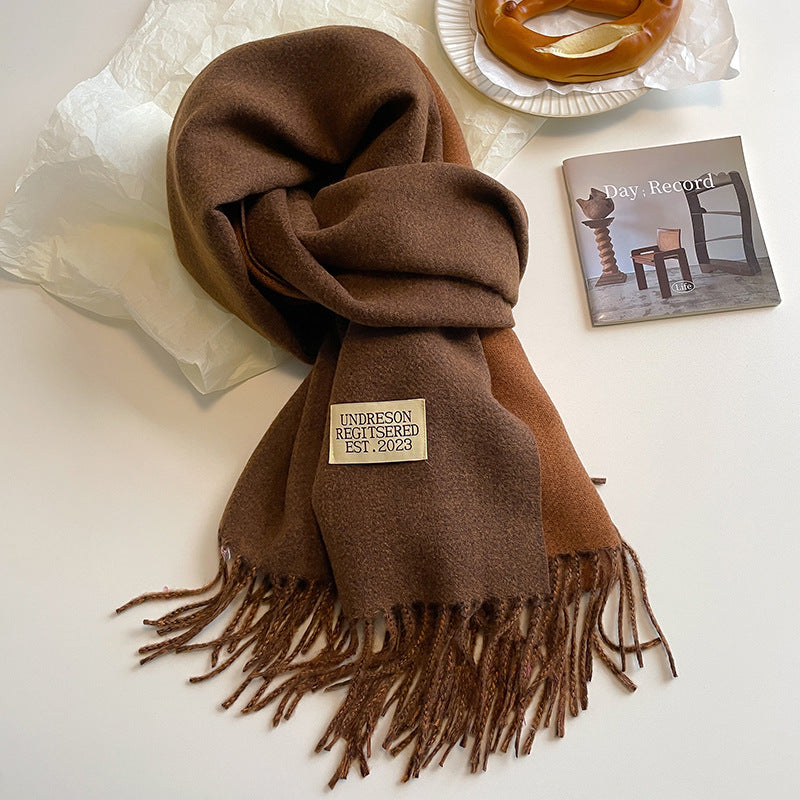 Bufanda de cashmere amb franjes per a looks estilitzats