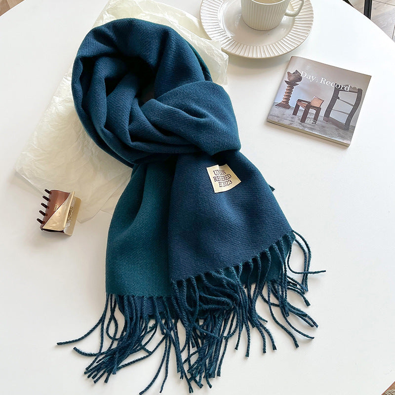 Bufanda de cashmere amb franjes per a looks estilitzats
