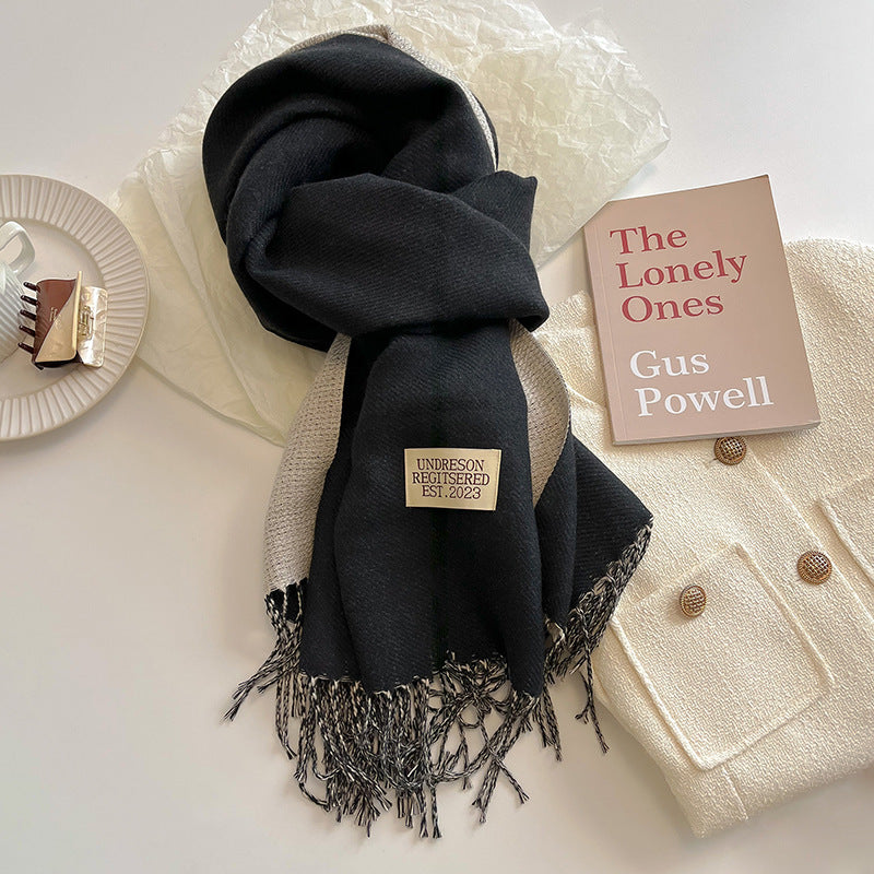 Bufanda de cashmere amb franjes per a looks estilitzats