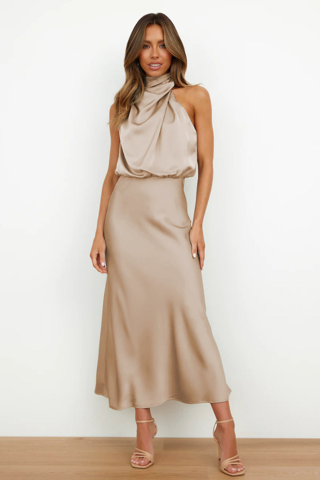 Verona | Elegant vestit llarg de satí amb brillantor