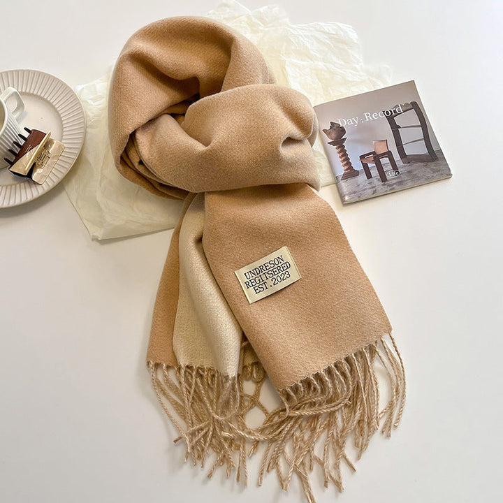 Bufanda de cashmere amb franjes per a looks estilitzats