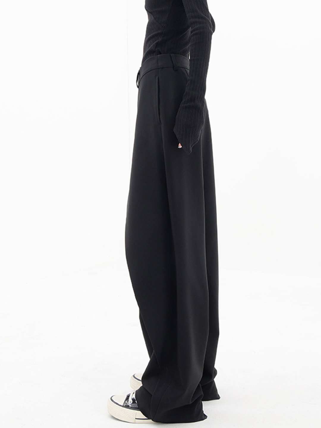 Lena | Pantalons Baggy Asimètrics amb un Look Modern